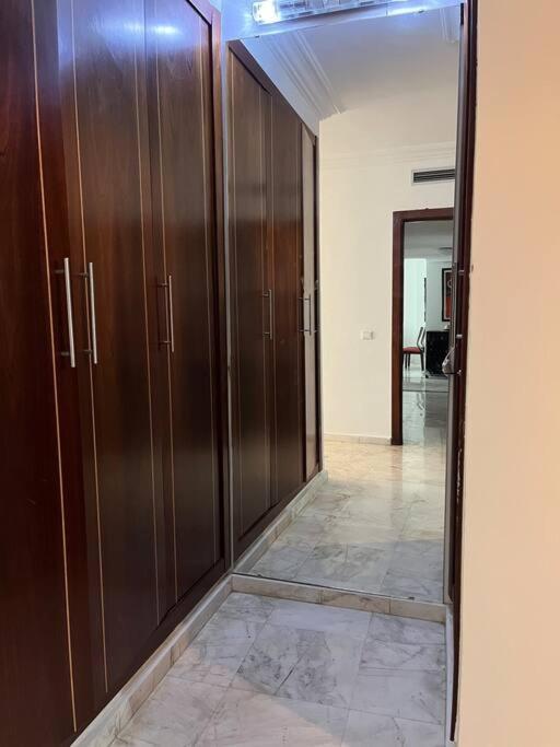Appartement In The Heart Of Tanger Boulevard Exterior photo